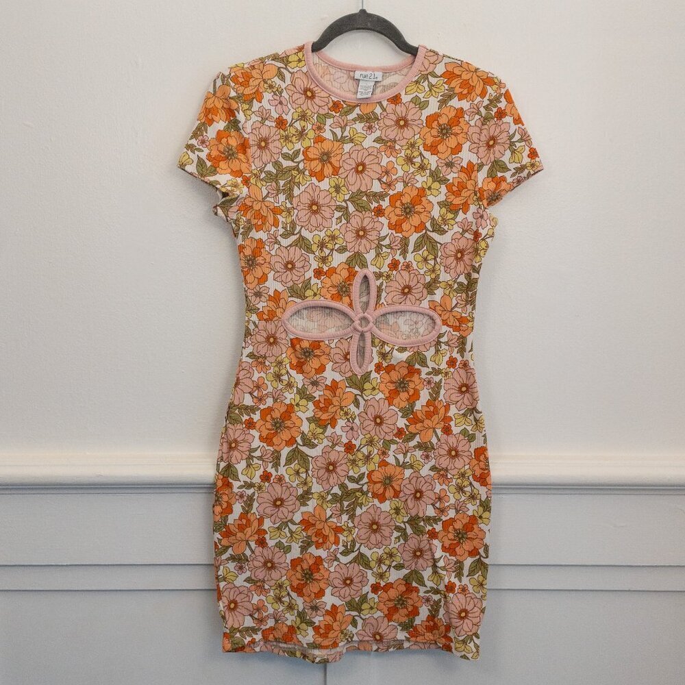 Rue21 Floral Cutout Summer Dress L – Stretchy, Flirty, Perfect for Warm Days